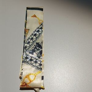 Toolie with Abstract Design NIP